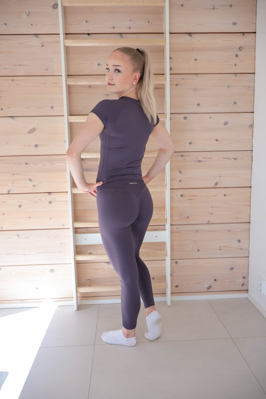 Fitted Seamless Short-Sleeve Training Top